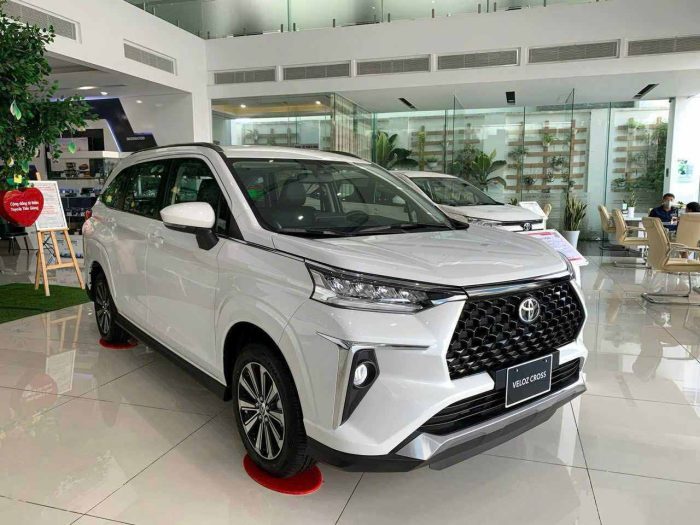 Toyota Veloz Cross